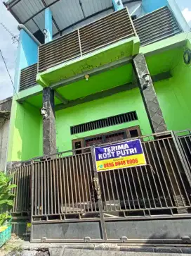 Kost terjangkau di pusat Kota Solo (dekat ps klewer)