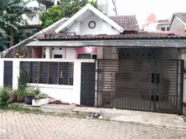 Rumah luas dijual jual villa vila taman cibodas periuk tangerang shm