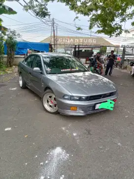Mitsubishi Galant hiu V6 good condition