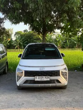 Hyundai Stargazer Prime Captain Seat & Two Tone 2023 Putih