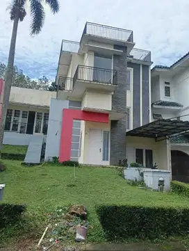 DISEWA RUMAH BULANAN BAGUS SIAPHUNI BUKIT GOLF HIJAU BGH SENTUL SSR820