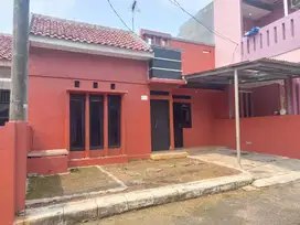 Disewakan/Kontrak Rumah Bebas Banjir Nempel Jakarta di Pondok Gede