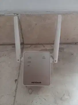 Netgear Wifi Range Extender / Router