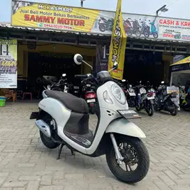 SCOOPY PRESTIGE 2023