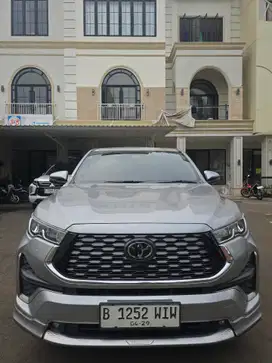 Jual Innova Zenix 2.0 Q HV CVT TSS Modellista
MPV Hybird