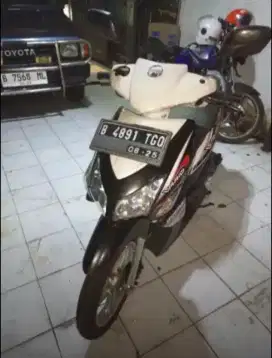 Honda Vario 110 Karbu Th 2010 SS kumplit (STNK BPKB faktur)