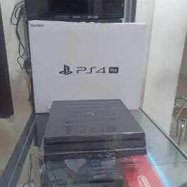 PS4 PRO 1TB FW 9.00 PLUS GAMES