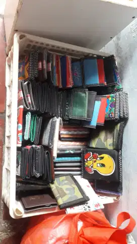 Menjual Dompet anak