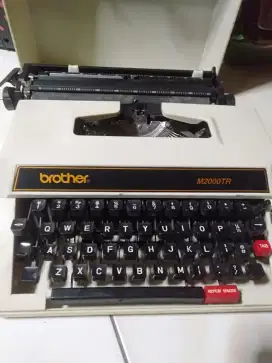 Mesin Ketik Brother M2000TR