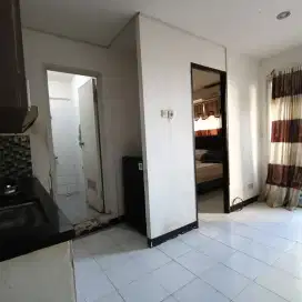 DISEWAKAN TAHUNAN SEMI FURNISH APARTEMEN SENTRA TIMUR