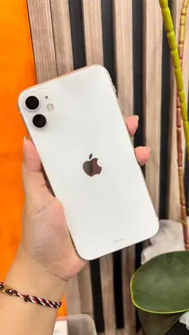 IPHONE 11 64GB WHITE SECOND IBOX