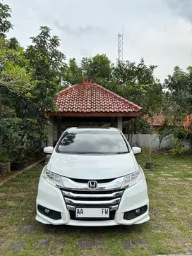 Honda Odyssey 2015 RC 1 Type Tertinggi E / Prestige