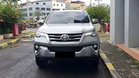 Toyota Fortuner 2.7 SRZ Bensin AT Silver NIK 2016 Low KM 63rb Record