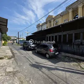 DIJUAL VILLA JALAN KARYA SEHATI DAERAH KARANG BEROMBAK DKT AMIR HAMZAH