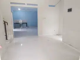 Disewakan Rumah Semi Furnish Siap Huni di Metland Menteng