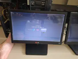 Monitor LED 16