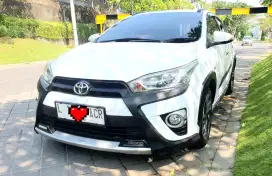 Unit ISTIMEWA Mazda 2 GT R 2017/2018 Merah Matic KIM Kenjeran