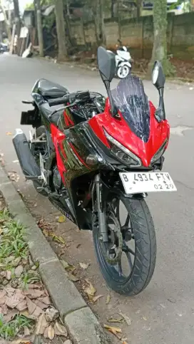 Honda CBR 150R tahun 2019 pembuatan 2018