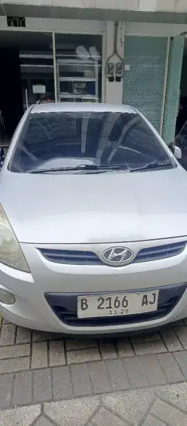 Hyudai i 20 tahun 2009 matic. Bensin