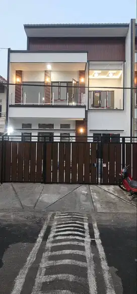 Dijual Cepat Unit Rumah Gandeng  di Nusaloka Bsd City