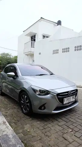 DIJUAL Mazda 2 R Skyactiv 2015, Tangan Pertama, Milik Pribadi
