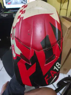 Helm FOX V1 FA18