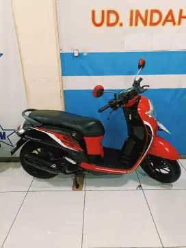Merah hitam HONDA SCOOPY ESP SPORTY FI ECO 2019;