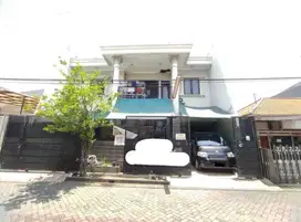 JUAL RUMAH MANYAR TIRTOASRI 2 LANTAI SHM SEMI FURNISH MURAH
