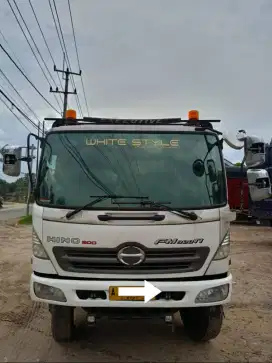 Hino lohan 6×4 FM 320 Ti 2011