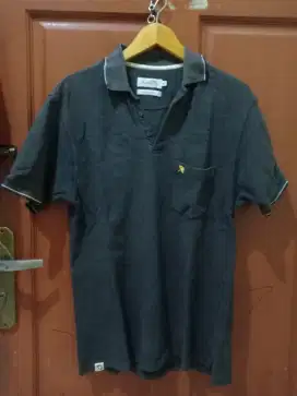 Baju Cowok T-shirt Polo Lengan Pendek L