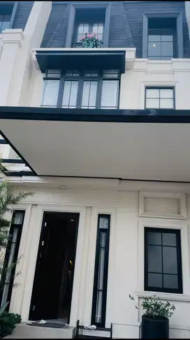 Rumah Compact, Nyaman & Berkelas di Kawasan Premium ada di MELROSE”