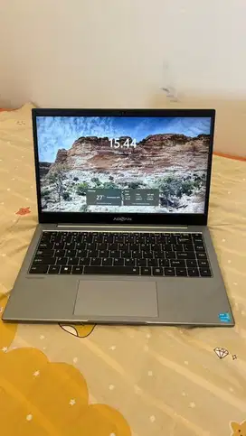 Dijual laptop Advan Soulmate