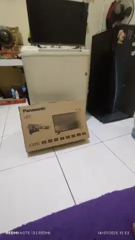 Tv + mesin cuci 1 paket