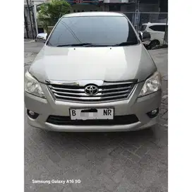 Kijang Innova G 2013