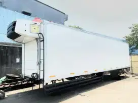 box freezer feefer frozen tronton 6x2 UD trucks quester nissan truck