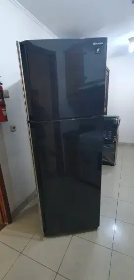 KULKAS SHARP SJ-P57ONLV-BK