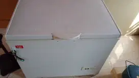 Freezer merk TCL