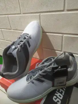 Sepatu olahraga/running cewek
