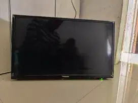 TV LED Panasonic TH-24F305G