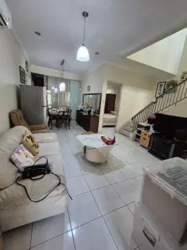 Dijual Rumah Siap Huni Di Komplek Gading Kirana