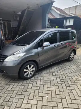 Honda Freed 2011 Bensin
