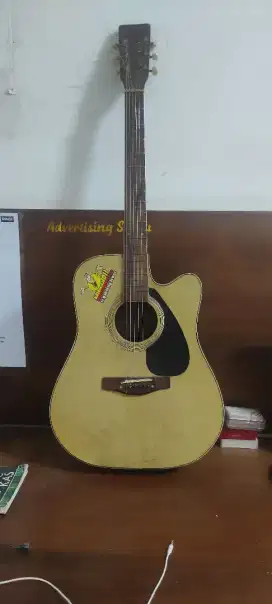 Gitar seken masih lumayan