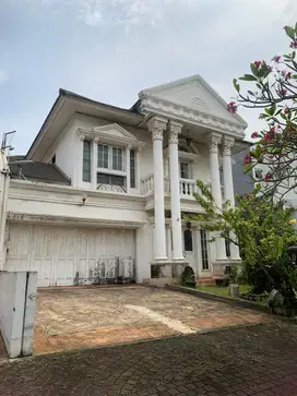 Dijual cepat rumah 2lt  di cluster premium legenda wisata cibubur