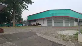 Disewak Tpt Usaha strategis LT 1600 M2,Harga 590 JT Bekasi Barat