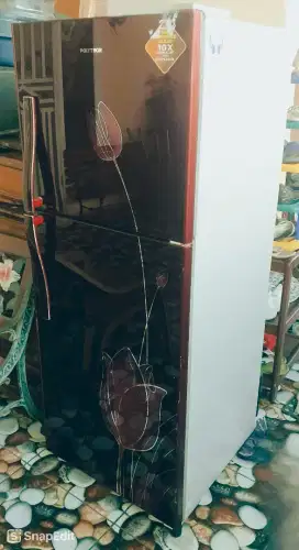 Kulkas 2 pintu merk Polytron