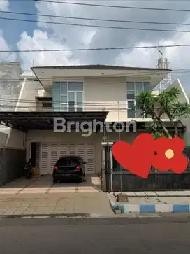 RUMAH STRATEGIS HARGA BERSAHABAT DI RUNGKUT