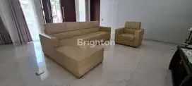 RUMAH DI DARMO PERMAI TIMUR