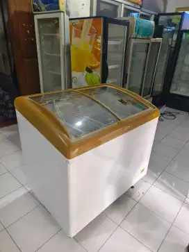 Freezer Sliding Kaca 280 L siap pakai