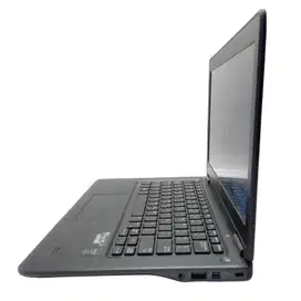 Dell Latitude 7250 Core i7 Gen 5 RAM 8GB SSD 256GB Murah Slim S-CCS