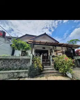 Rumah Artistik (ex. Orang Jepang) Ringroad Selatan